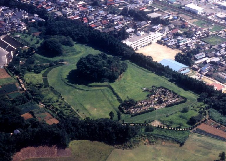 雷神山古墳、小塚古墳 名取市歴史民俗資料館